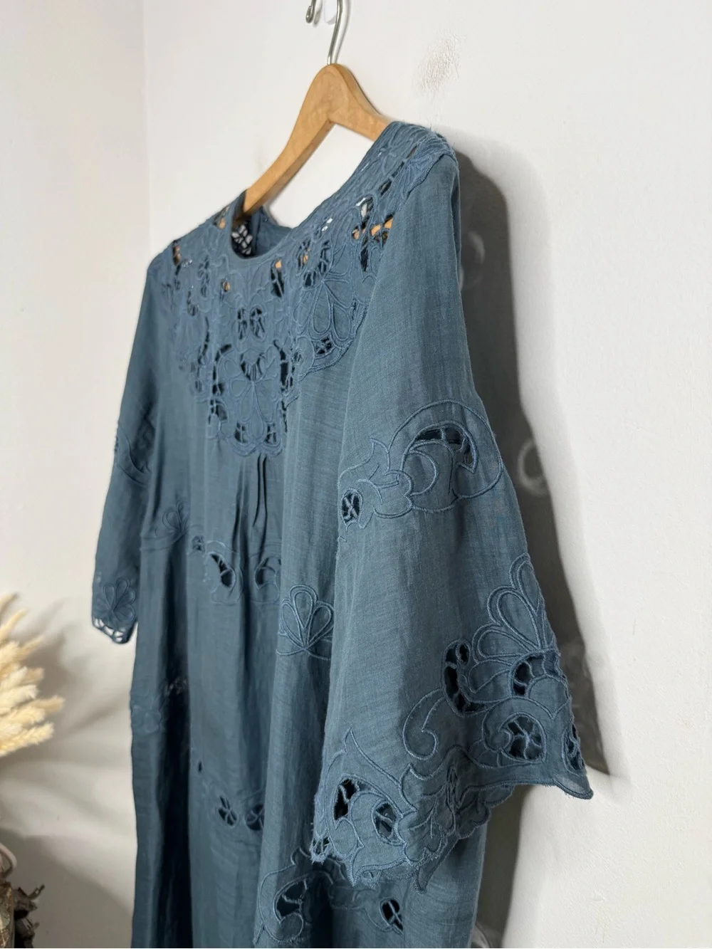 Sundance Blue Gray Embroidered Ramie Shift Dress XXL Boho Cutwork Lace Feminine